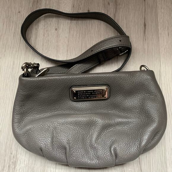 Marc by Marc Jacobs Pebbled Grey Crossbody - Picture 1 of 10